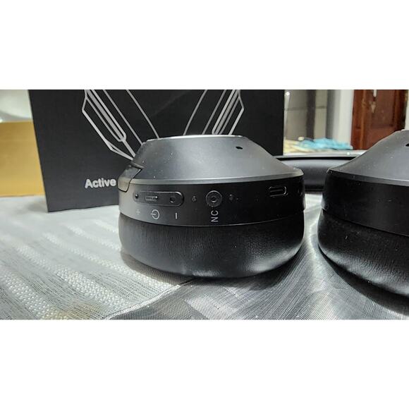 Hybrid Active Noise Cancelling Wireless Headphones, Over Ear Bluetooth - Picture 6 of 8